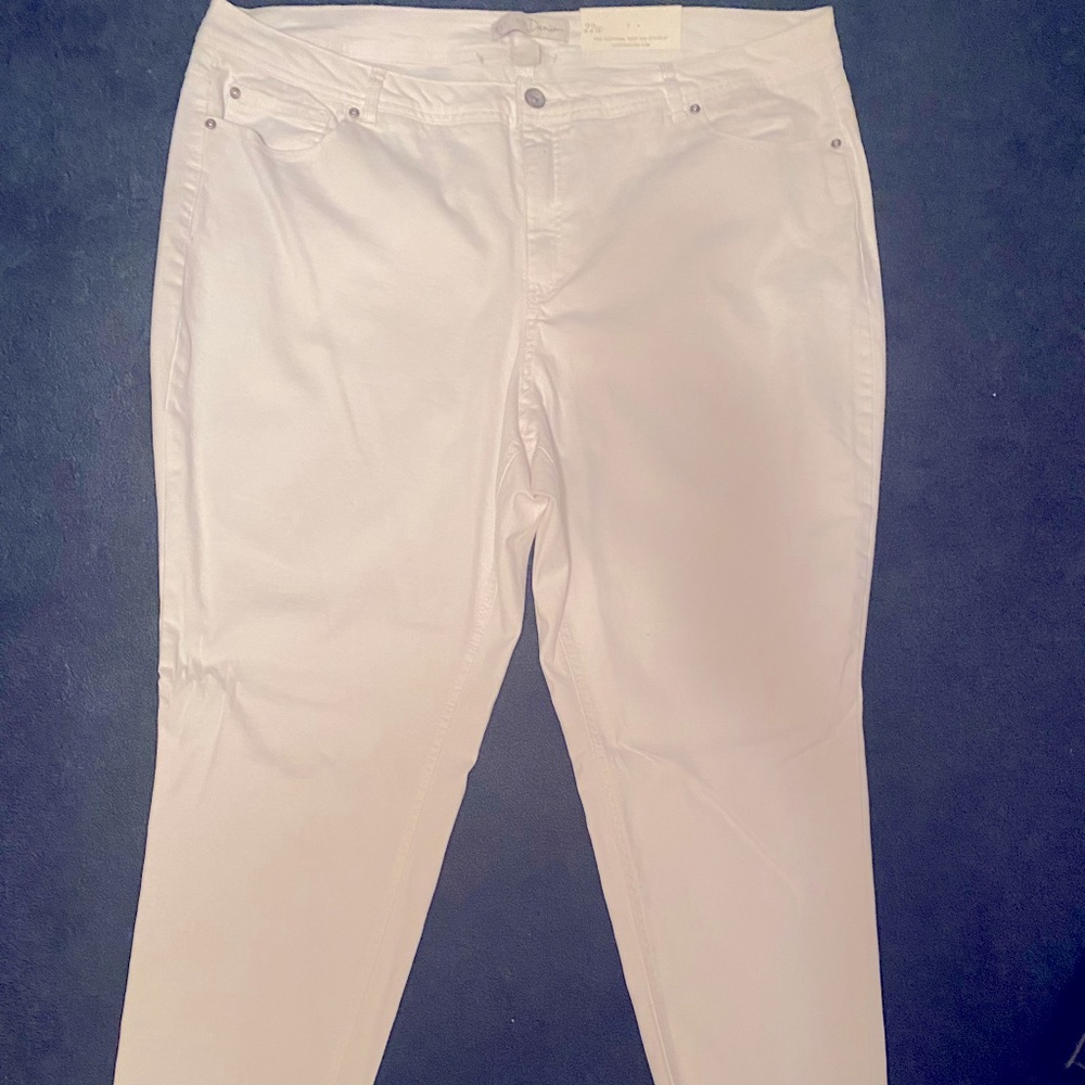 CATO EST 1946 White Classic Denim, Skinny Jeans, Size 22W, NWT